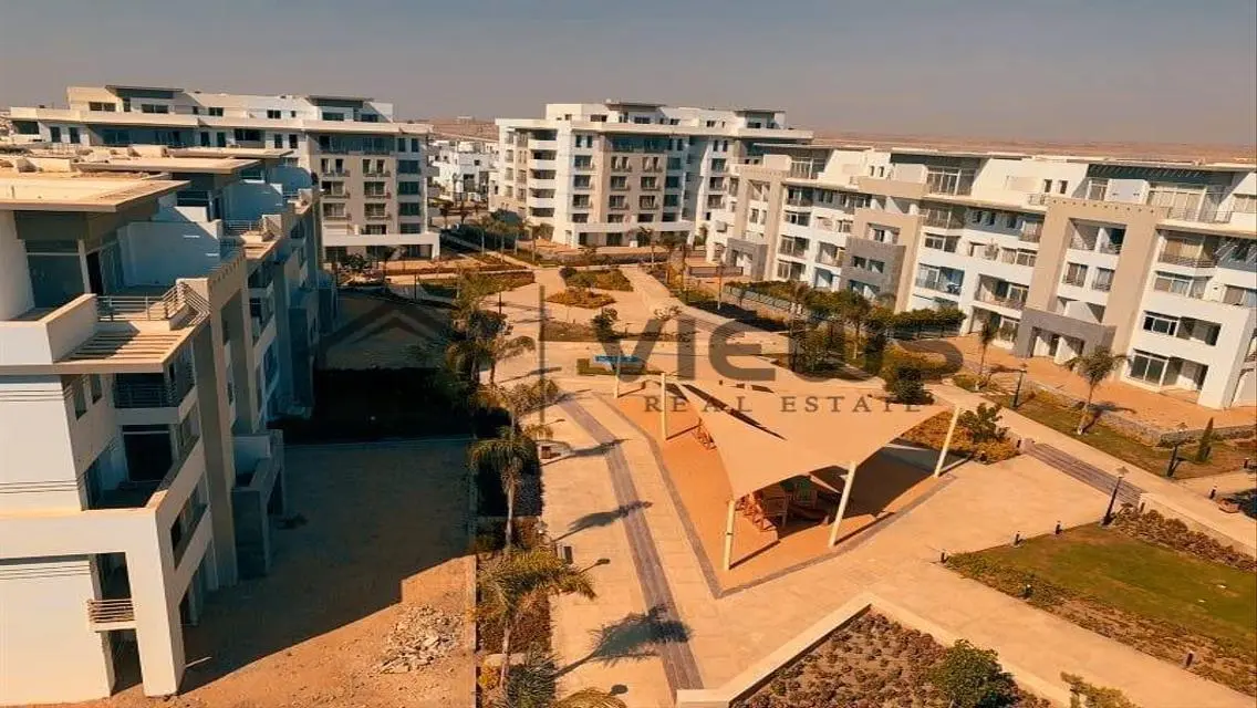 Luxury Villa with Maid Room and Stunning Lake View