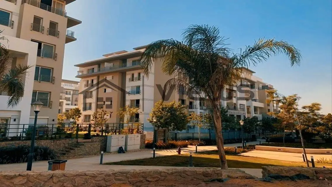 Luxury Villa with Maid Room and Stunning Lake View
