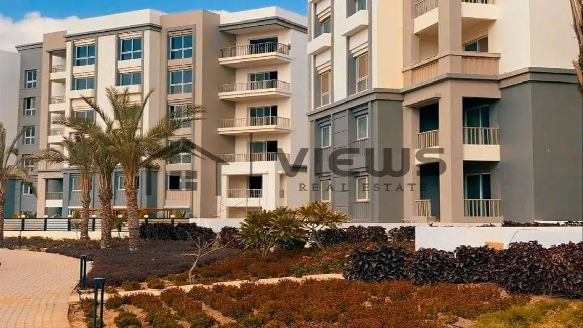 Luxury Villa with Maid Room and Stunning Lake View