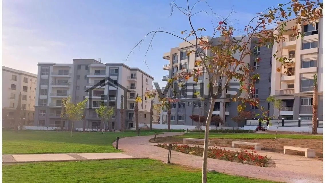 Luxury Villa with Maid Room and Stunning Lake View