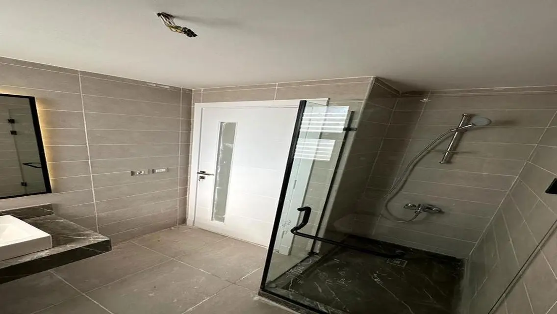 Luxury 3-Bedroom Apartment in the Heart of the City