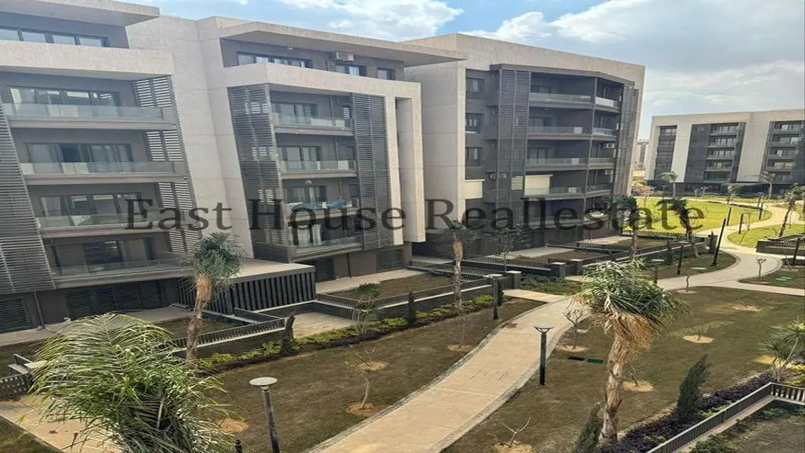 شقة فاخرة للإيجار في موقع متميز