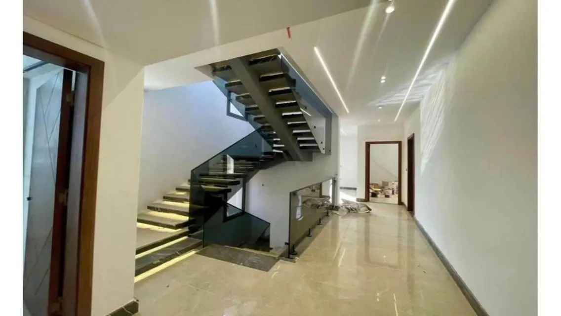 Luxury Apartment for Sale with Spacious Layout in Prime Location