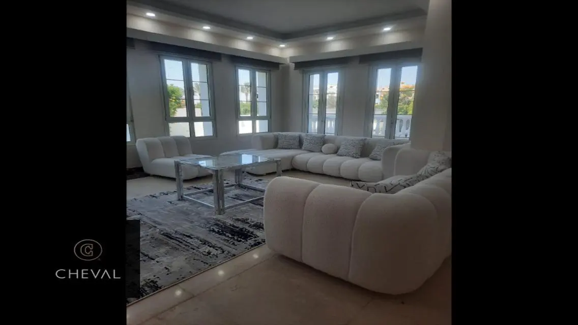 Luxury Villa with Private Garden and Pool