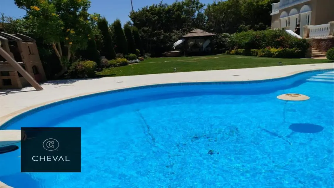 Luxury Villa with Private Garden and Pool