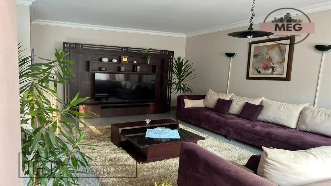 Apartment for Sale with Security and Stunning View