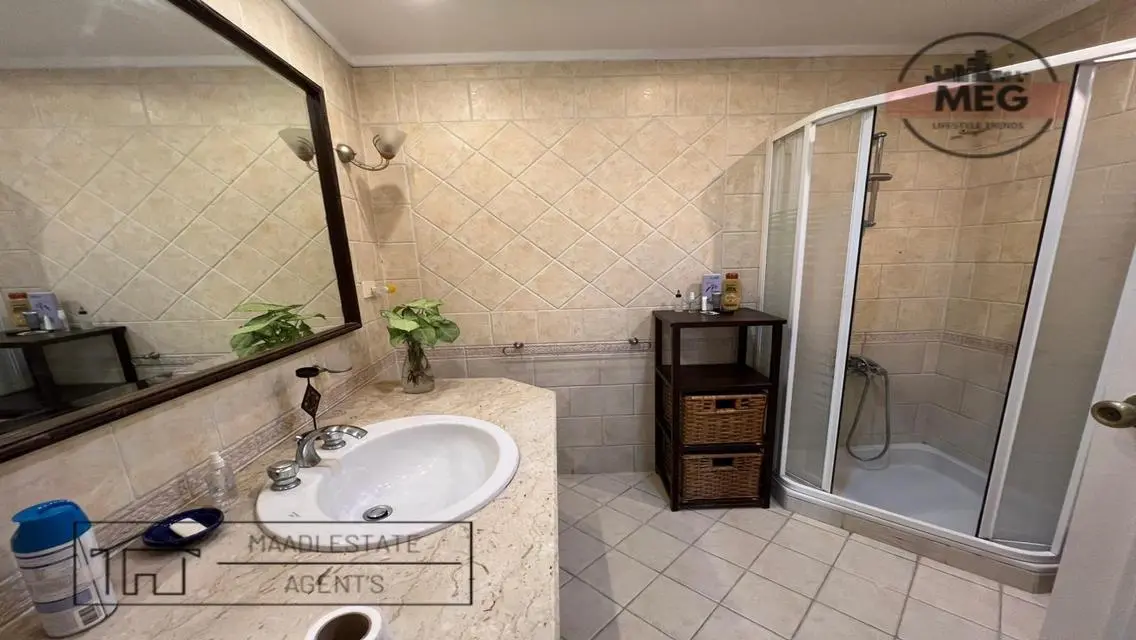 Apartment for Sale with Security and Stunning View