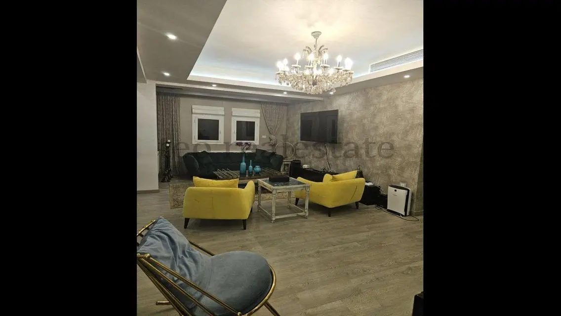 فيلا فاخرة للبيع بمساحة مريحة بـ 250000