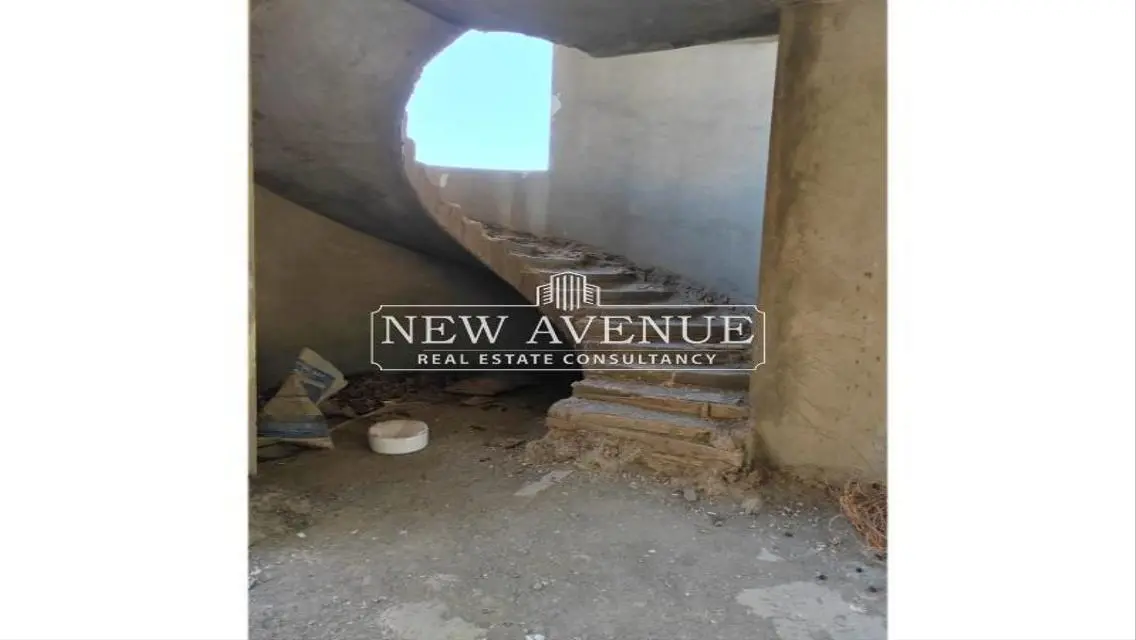 Luxury Villa for Sale in Prime Location
