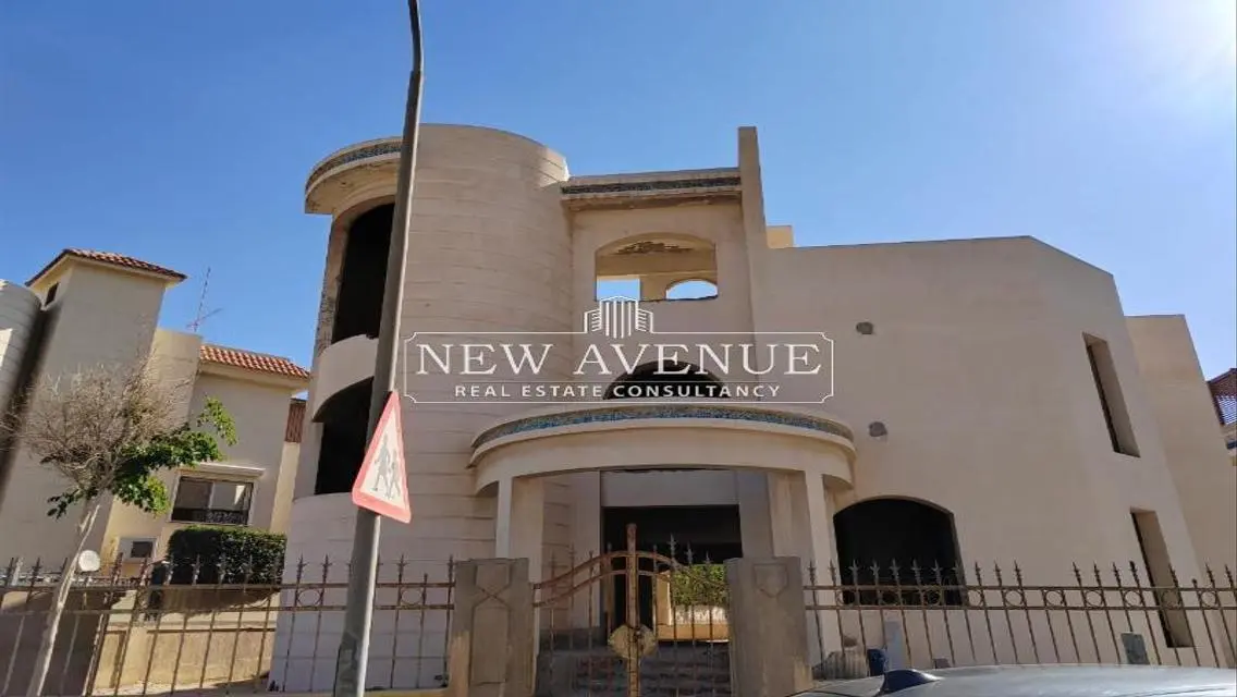 Luxury Villa for Sale in Prime Location