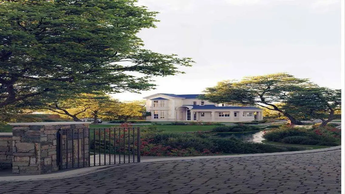 Luxury Apartment with Lakeside View at an Attractive Price