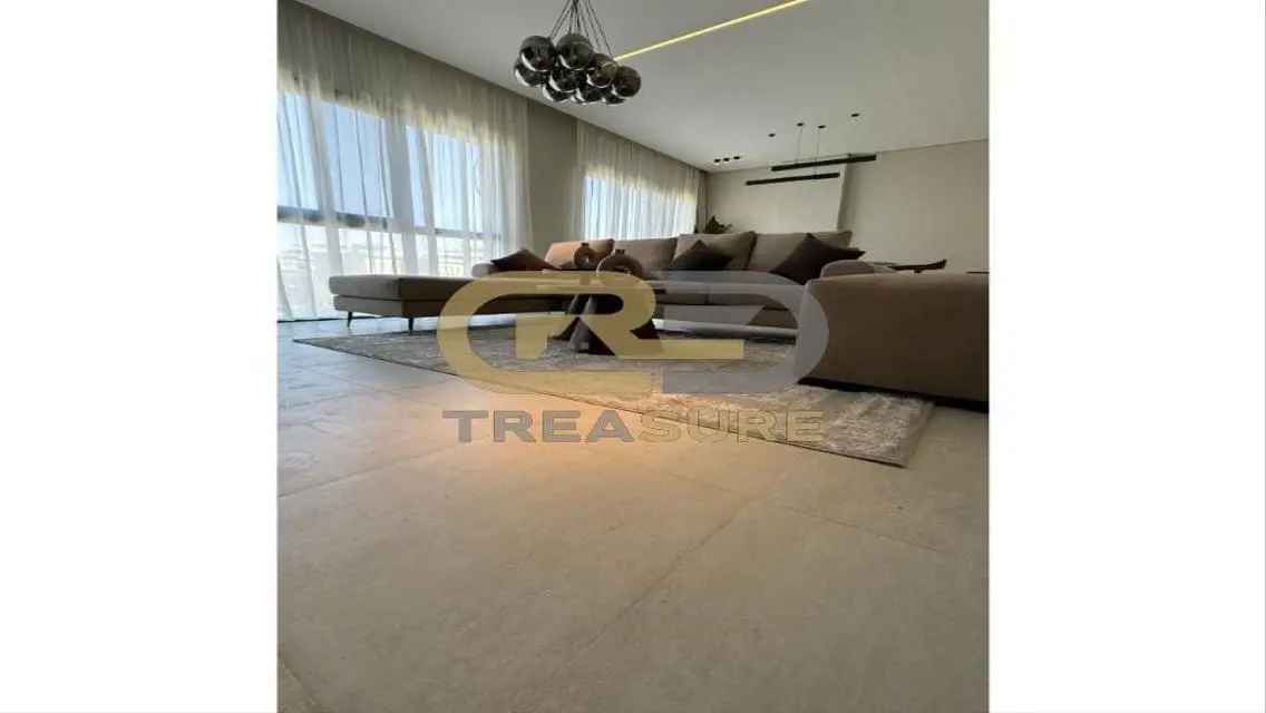 Stunning Apartment in TREASURE - Cairo