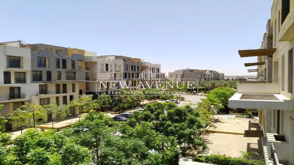 Luxury House for Sale with Excellent Amenities