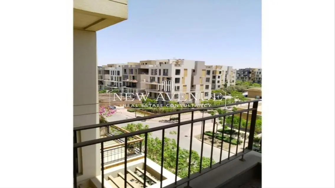 Luxury House for Sale with Excellent Amenities