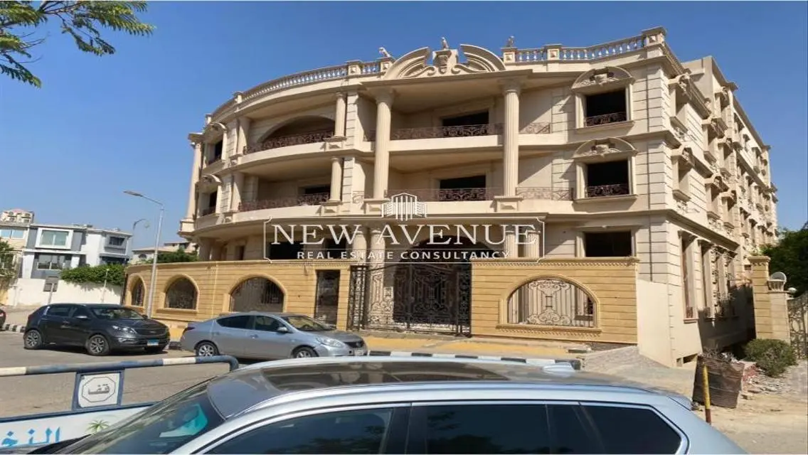 Luxury Villa for Rent with Private Garden and Maid Room