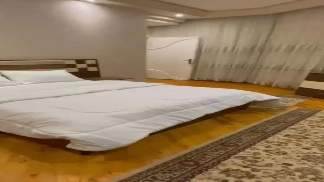 فيلا فاخرة بمساحة 860 متر للبيع