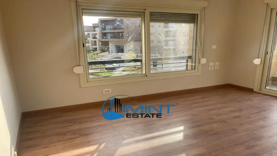 Luxury Home with Maid's Room and Excellent Amenities