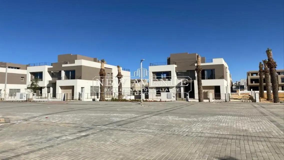 Luxury Apartment with Private Garden in Al-Imam Gardens