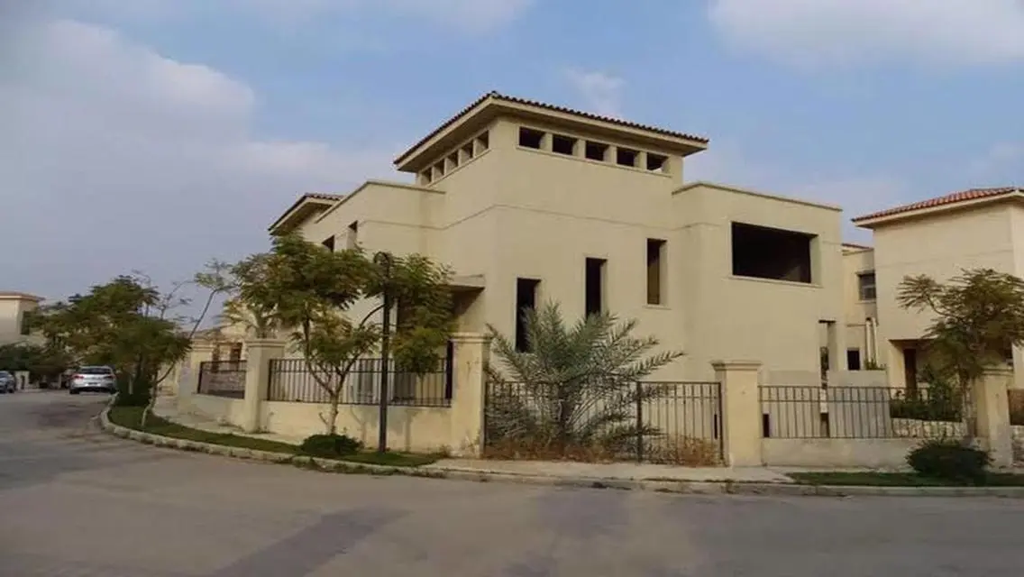Luxurious Villa with Private Pool and Garden