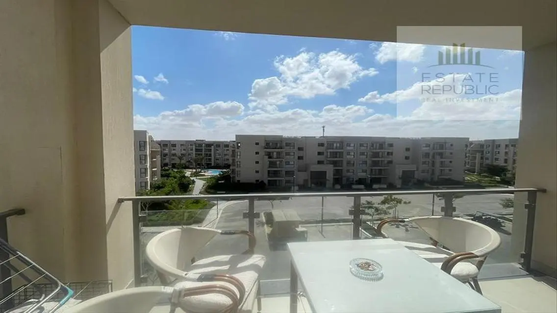 شقة فاخرة مع إطلالة مذهلة على البحيرات