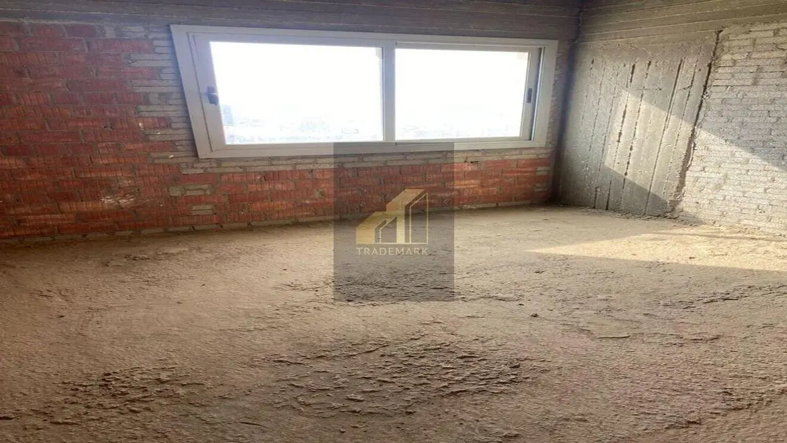 Stunning 183 sqm Apartment in a Prime Location