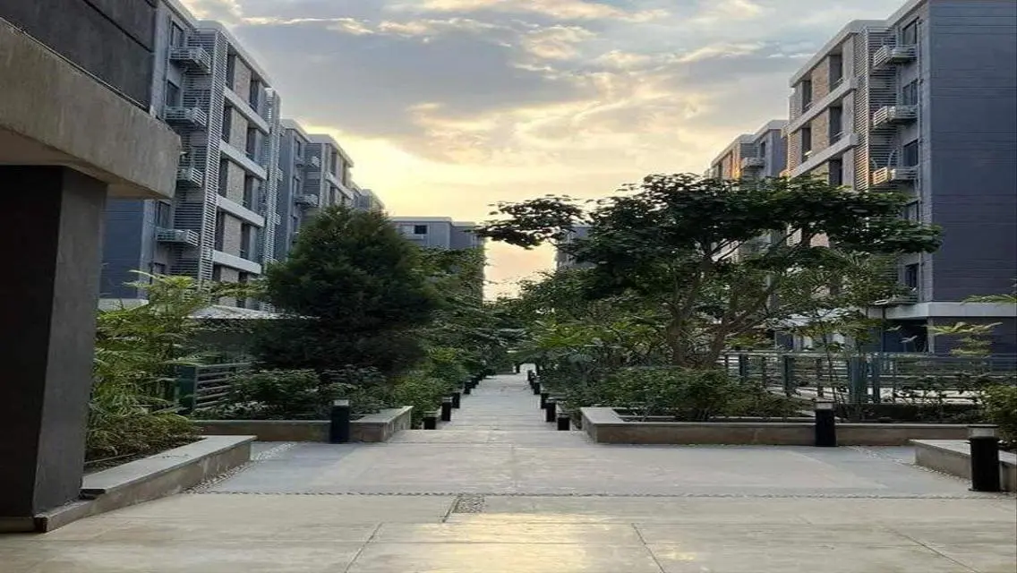 Luxury Two-Bedroom Apartment with Office and Amazing Amenities