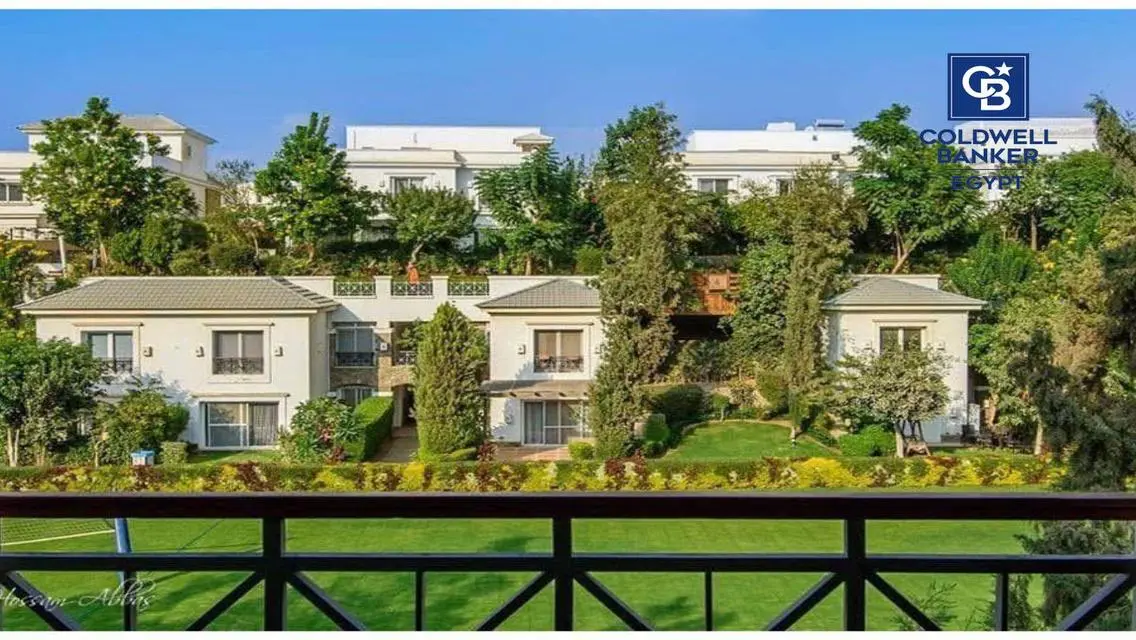 Luxurious Apartment with Modern Charm in the Heart of the City
