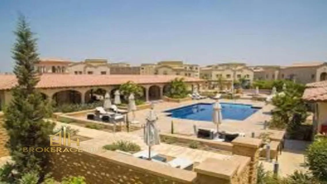 Fountain-side Villa at an Attractive Price