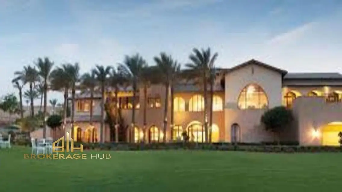 Fountain-side Villa at an Attractive Price