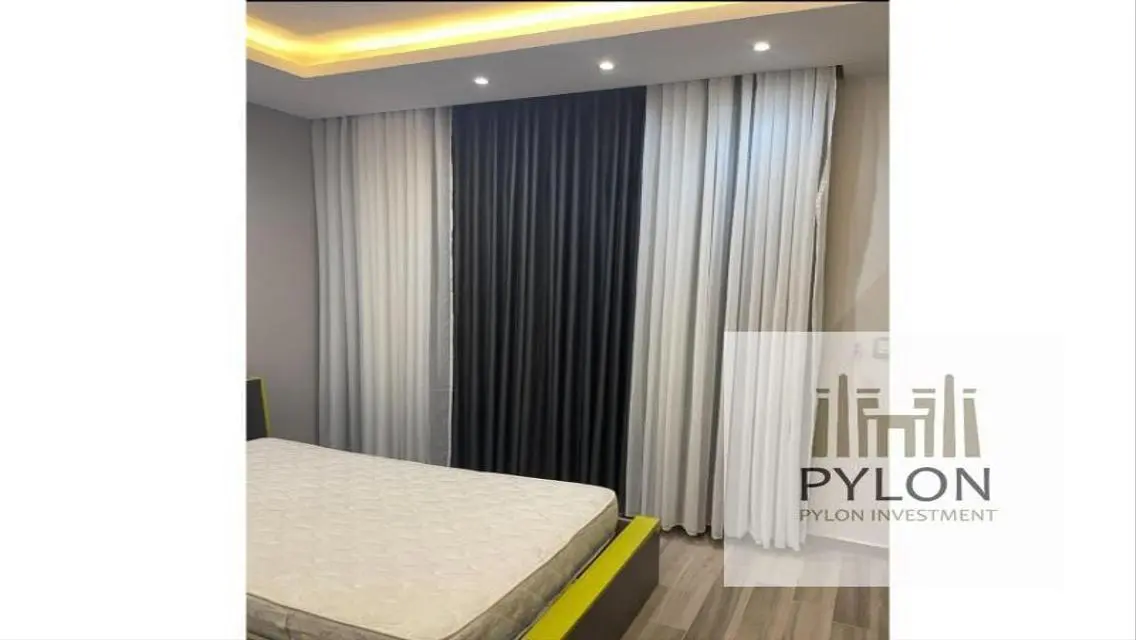 Ideal Investment with 160 sqm Featuring Balcony and Security Guard