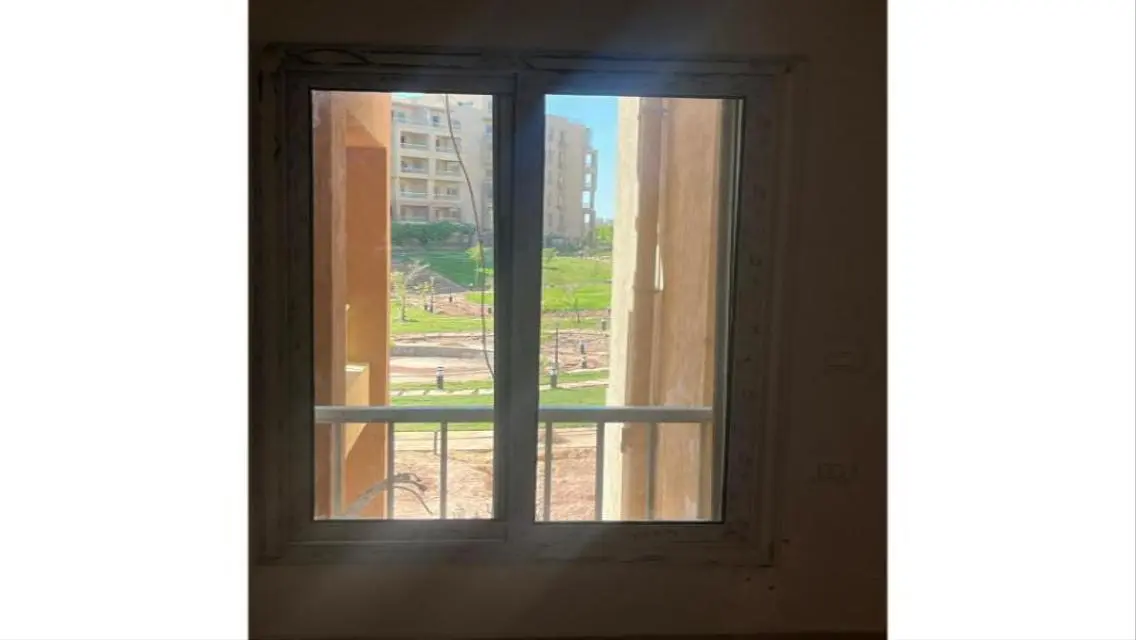 شقة للبيع بسعر مغري