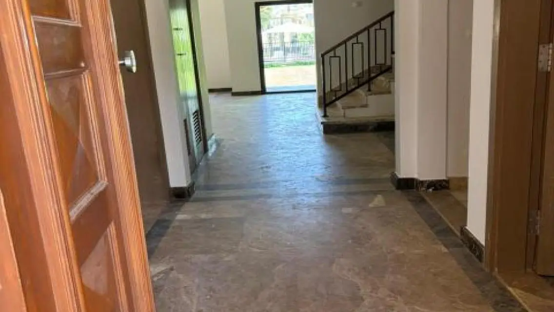 Luxurious 320 sqm Apartment Ready to Move In