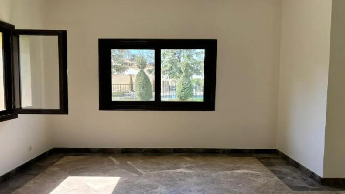 Luxurious 320 sqm Apartment Ready to Move In