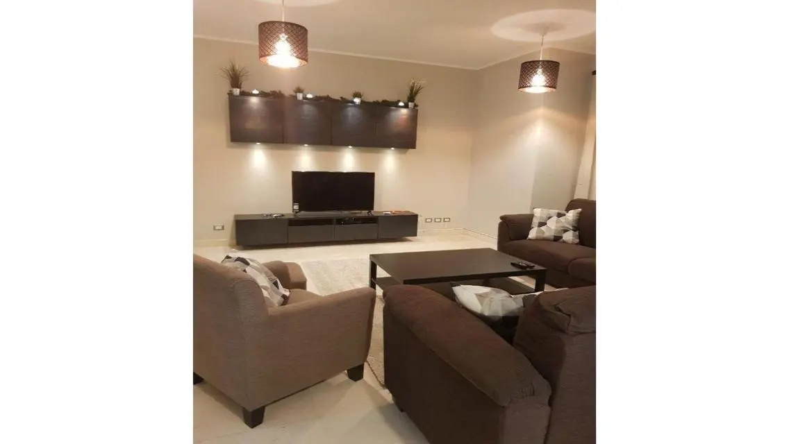 Modern Apartment in Prime Location with Private Garden
