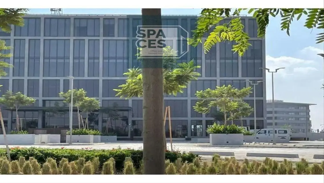 Office for Rent with 1250 Square Meters of Space