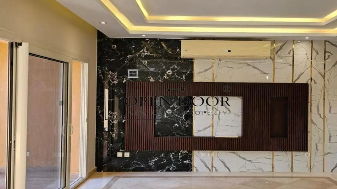 Luxurious 3-Bedroom Apartment for Sale in the Heart of the City