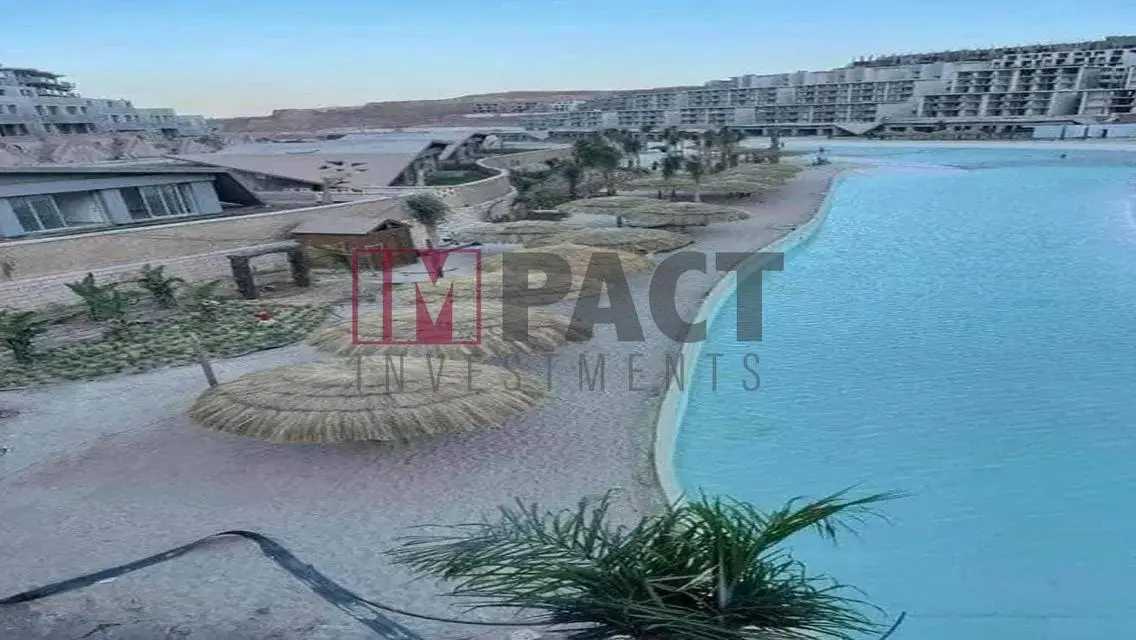 فيلا فاخرة مع حديقة خاصة ومسبح