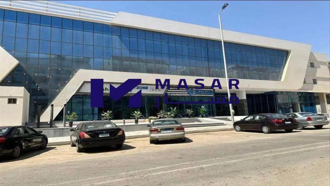شقة فاخرة للبيع بمساحة واسعة