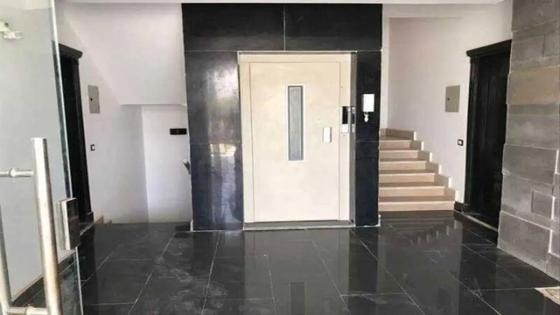 Luxurious Apartment with Spacious Living in the Heart of the City