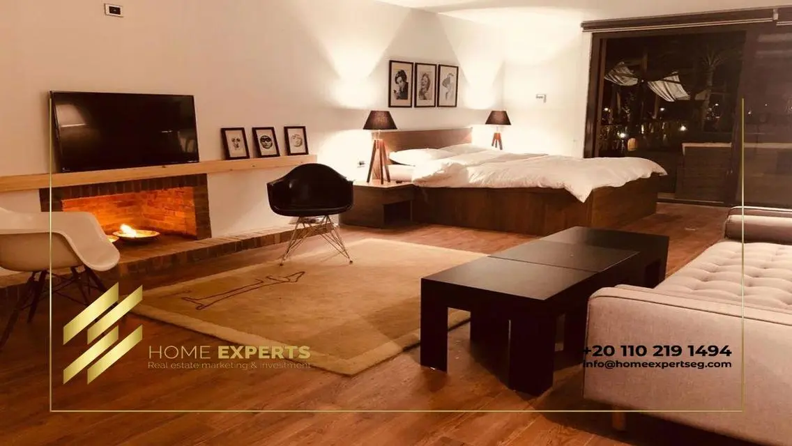 Luxury Apartment with Private Garden in Prime Location