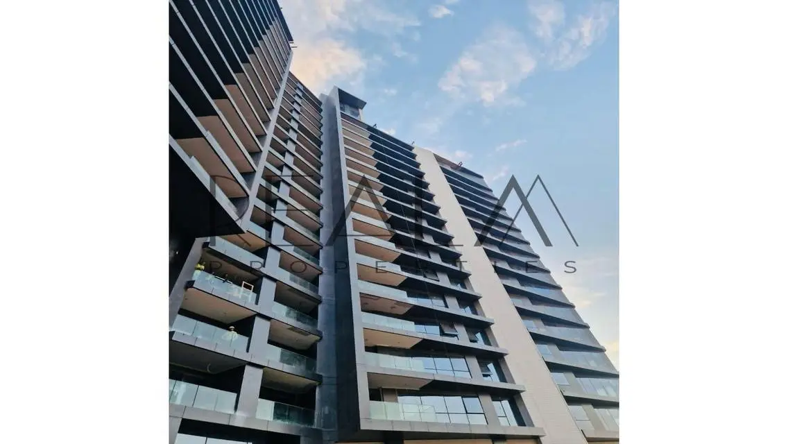 Luxury Apartment for Sale in Watg, London