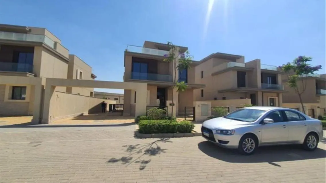 Luxury Apartment with Modern Design in Prime Location