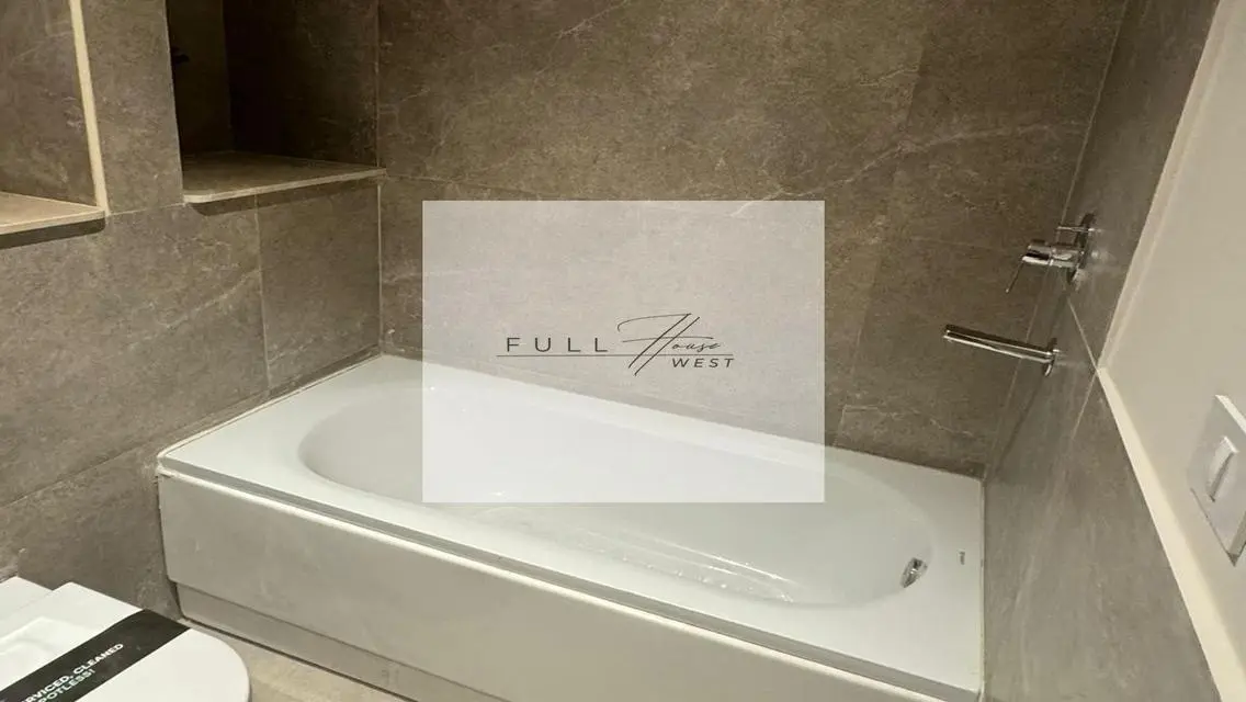 Luxury 3 Bedroom Villa - Zed 26, Sheikh Zayed