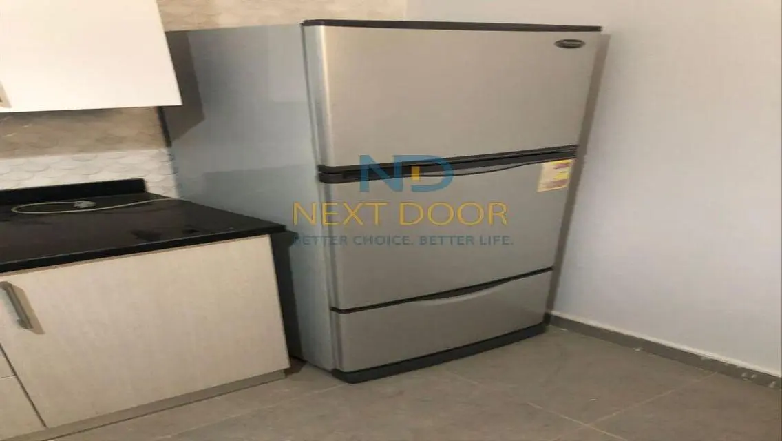 Luxurious Apartment in a Prime Compound Near Major Landmarks