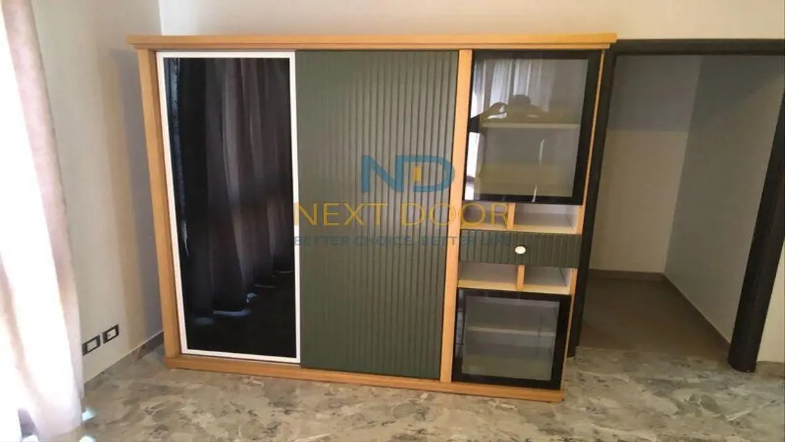 Luxurious Apartment in a Prime Compound Near Major Landmarks
