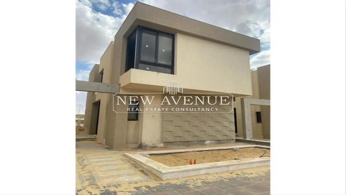 Luxury Apartment with Private Garden and Maid's Room
