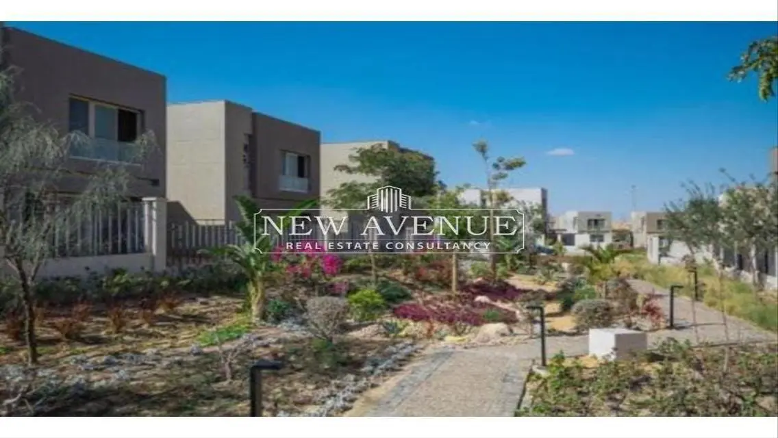 Luxury Apartment with Private Garden and Maid's Room
