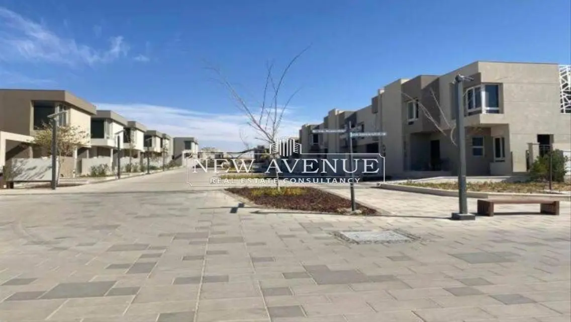 Luxury Apartment with Private Garden and Maid's Room