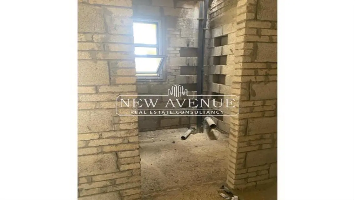 Luxury Apartment with Private Garden and Maid's Room
