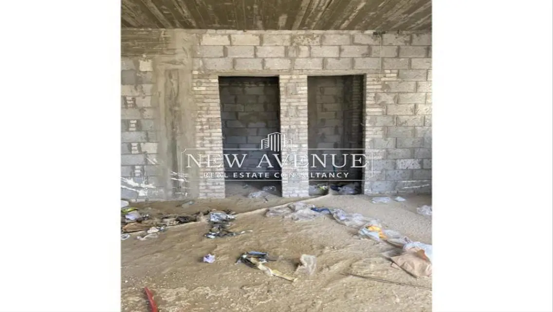 Luxury Apartment with Private Garden and Maid's Room